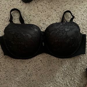 Black underwire bra